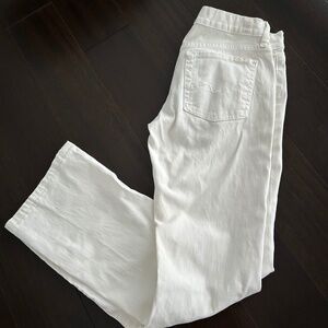 7 for all mankind white classic bootcut jeans. Women's Size 29.